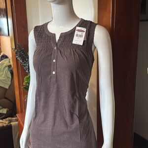 NWT northern reflections size small Women's Sleeveless Top in Brown